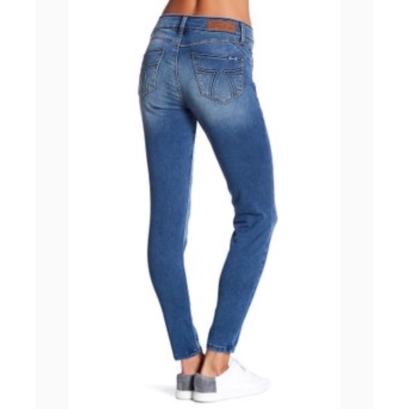seven7 tummy less jeans